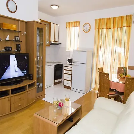 Klarina Apartman *