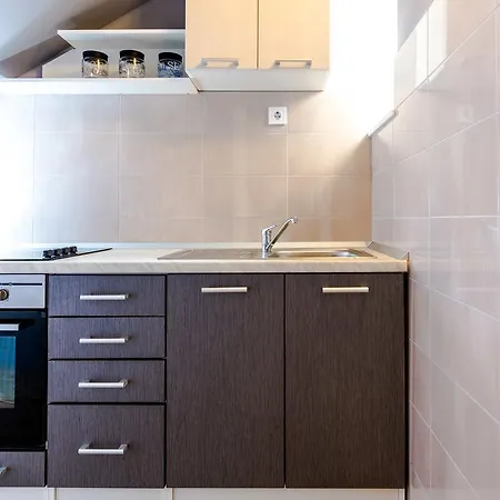 Klarina Apartman