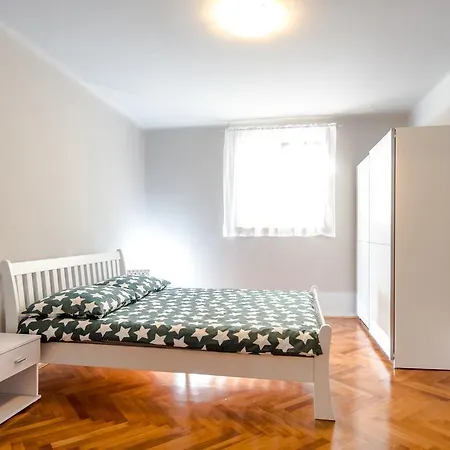 Apartman Klarina *
