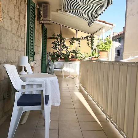 Klarina Apartamento *